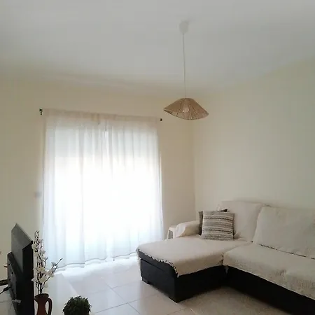 Casa Rosa - T1 Apartment Altura