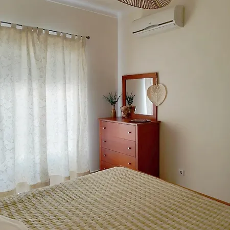 Casa Rosa - T1 Apartman *